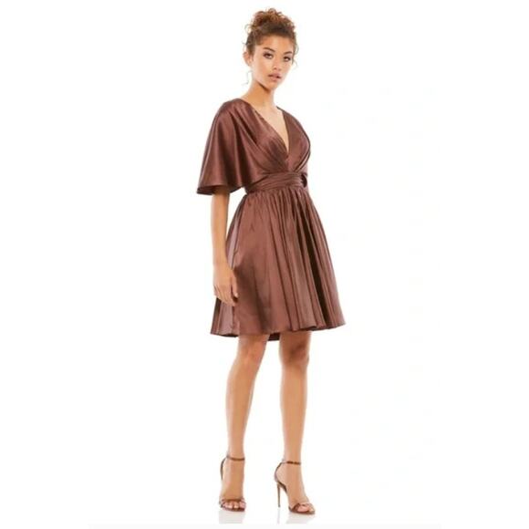 Mac Duggal Dolman Sleeve Satin Cocktail Dress Drape Flowy Formal Size 8 New - Picture 1 of 16